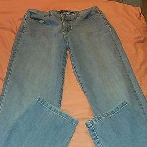Women Bandolino jean size 6 [boyfriend]